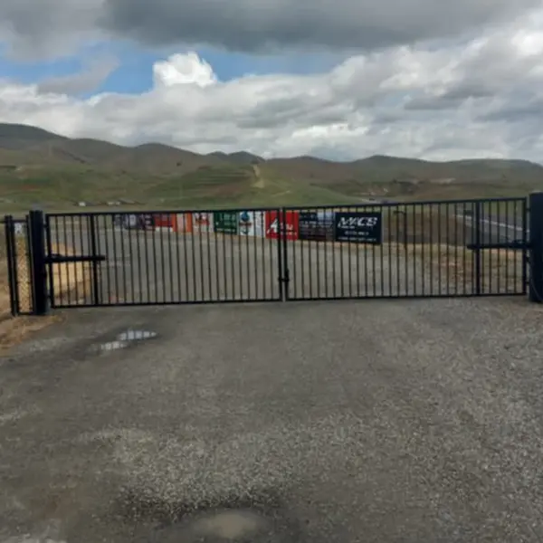 CUSTOM_GATE_PHOTO_1